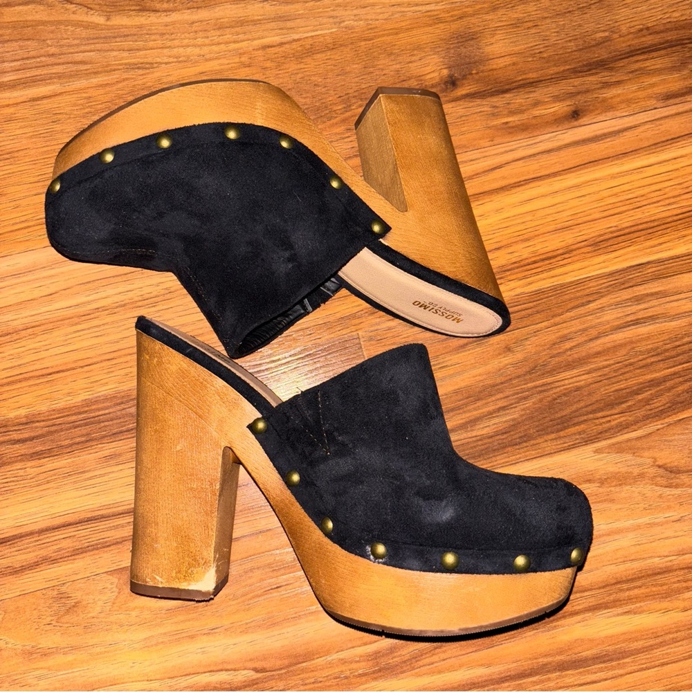 Women's Black and Tan Platform Clogs